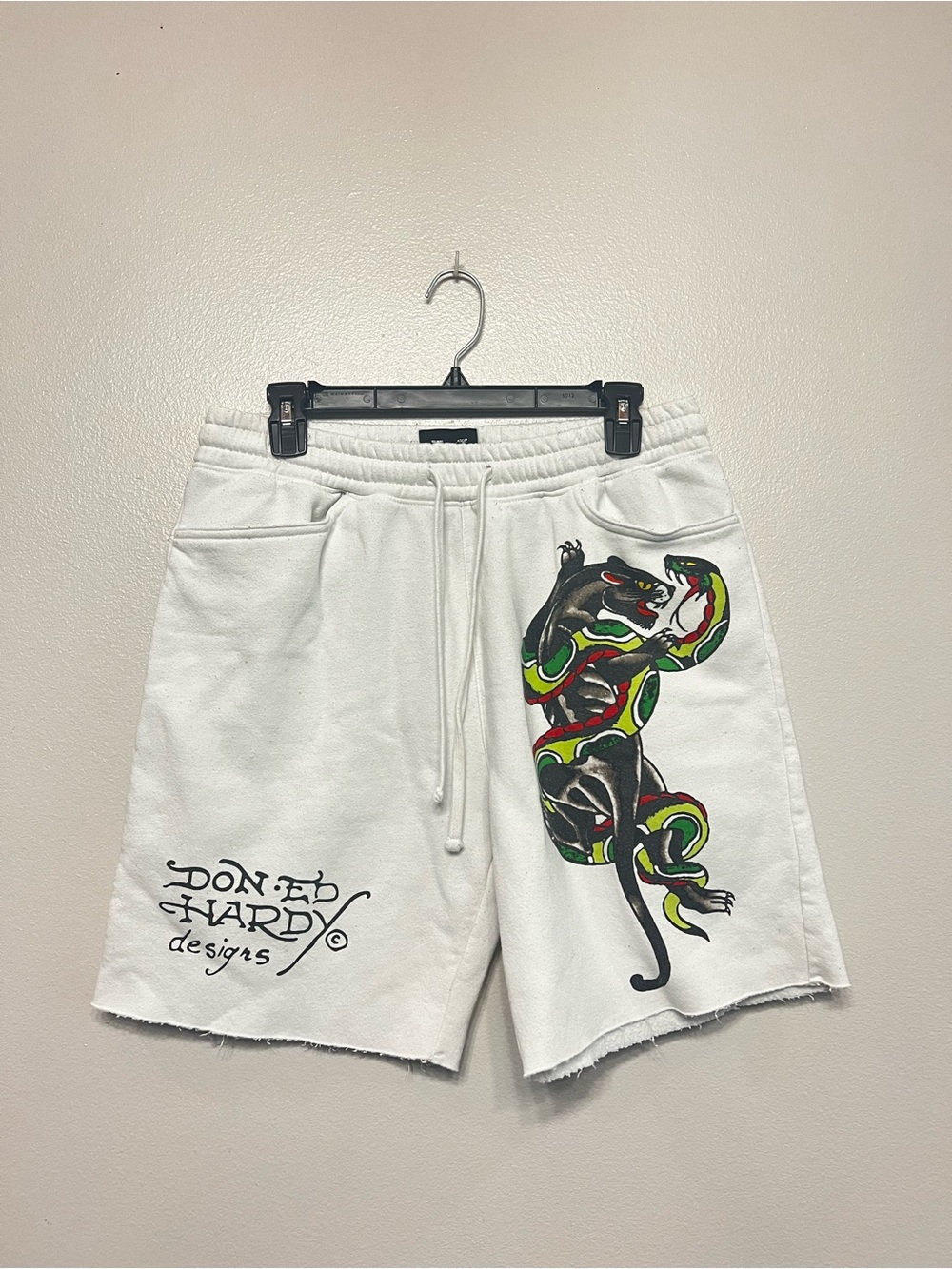 Don Ed Hardy White Graphic Panther Snake Black Rose Men's Fleece Draws Shorts